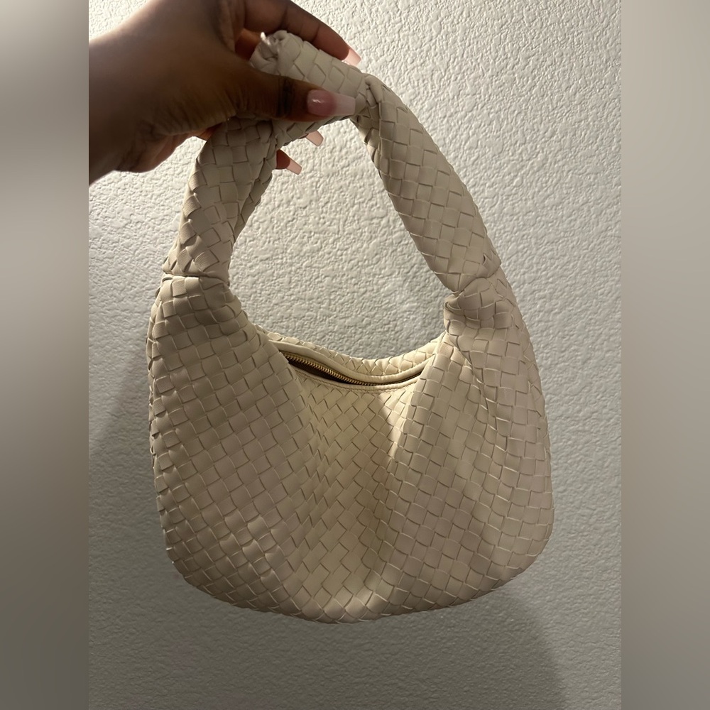 Woven Hobo Handbag with knotted handle